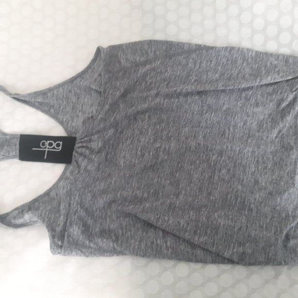 Yoga top and matching sports bra - Picture 2 of 5